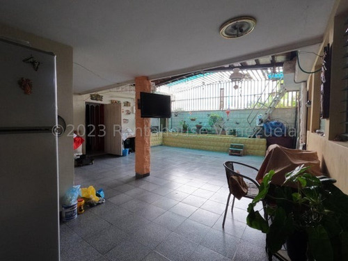 Imagen 15 de 30 de Casa En Venta Urbanización Fundalara. Barquisimeto. Tu Asesor De Confianza Kenlimar Nieto. Contactame *0424 5/2/2/3/7/9/7* Código Flex 23-20591