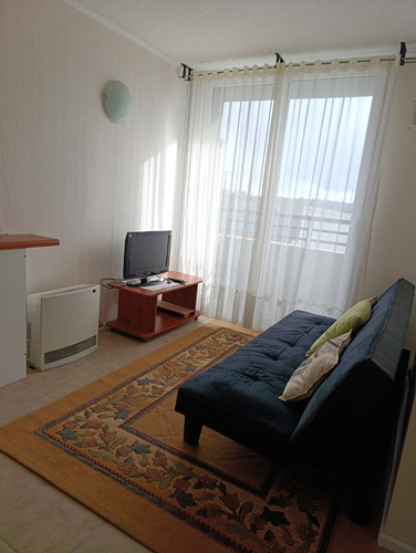Arriendo Departamento Amoblado Con Estacionamiento