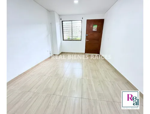 Se Arrienda Hermosa Casa Unifamiliar En Unidad Abierta.