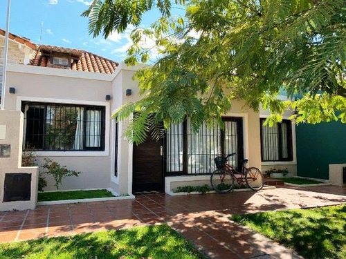Hermoso Chalet Y Departamento En Block O Separado
