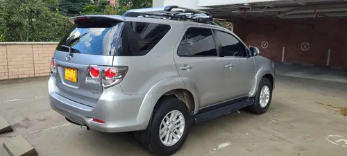 Toyota Fortuner 2.7l 4x2