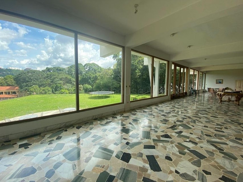 Casa En Venta 21-15267 En Valle Arriba
