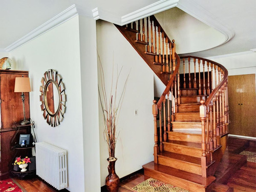 Cómoda Casa En Venta Y Alquiler En Martinez.