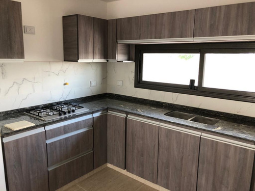 Imagen 9 de 21 de Docta Casa A Estrenar Primera Etapa