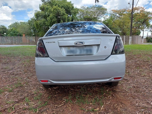 Ford Fiesta 1.6 Mpi Sedan 8v Flex 4p Manual