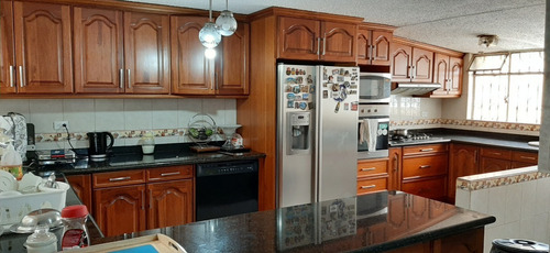 Imagen 5 de 11 de Oportunidad !! Casa Comercial - Vendo Cumbayá - La Primavera, Casa Grande !!