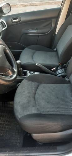 Imagem 10 de 12 de Peugeot 207 2011 1.4 Xr Flex 5p