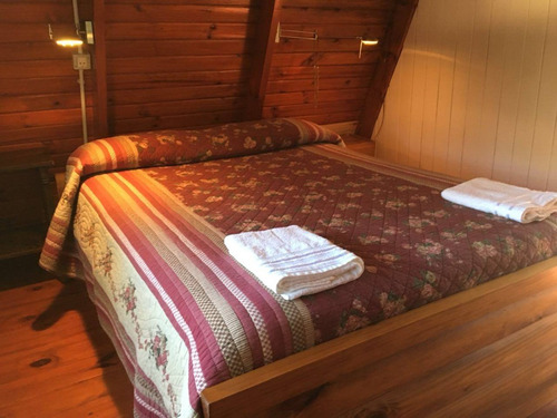 Cabaña Remodelada A Nuevo - Piso - Techo - Paredes -baño - Cocina