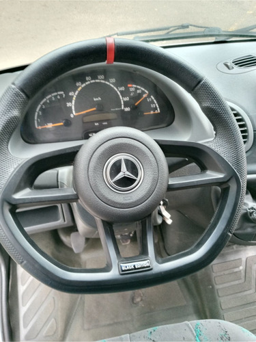 Imagem 6 de 11 de Mercedes Benz