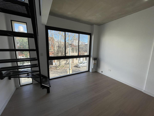 Venta Departamento 2 Amb. Al Fte. En Haedo A Estrenar