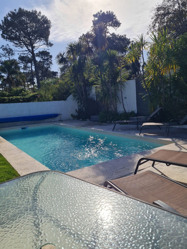 Piscina Climatizada Pinares,punta Del Este