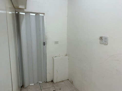 Local En Venta De 3x8