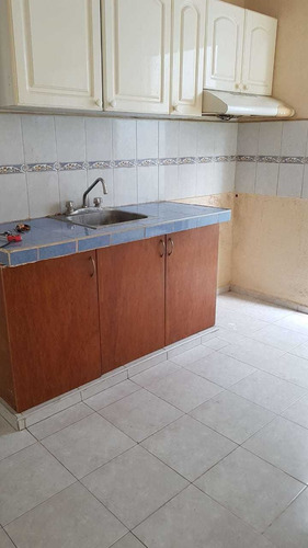 Imagen 2 de 10 de Rento Casa En Residencia Santa Fe Al Final De Av. La Luna