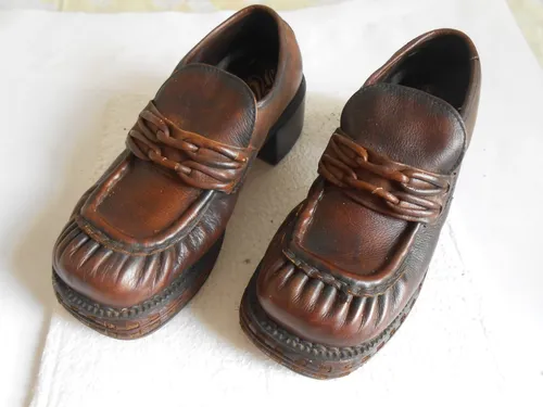 sapatos dos anos 70