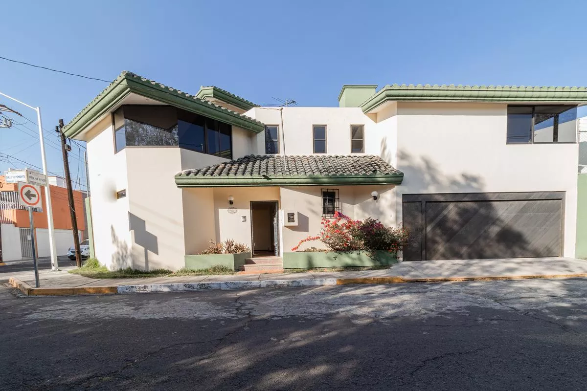 Casa En Venta En Fraccionamiento Estrellas Del Sur, Zona Angelopólis