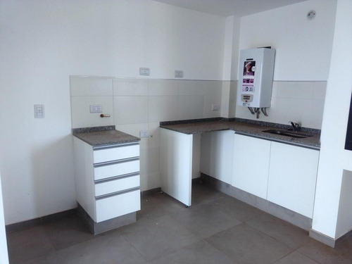 Imagen 11 de 17 de Vendo Dúplex De 2 Dormitorios Con Cochera En Barrio Smata Con Plan De Pago