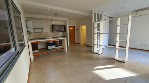 Imagen 4 de 26 de Venta Departamento - Villa Urquiza Con Balcon Pileta Parrilla Seguridad