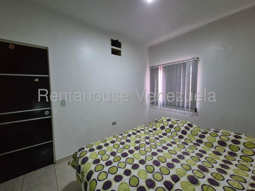 Marianny Gonzalez, Vende Townhouse En Urb Privado La Mata Cabudare