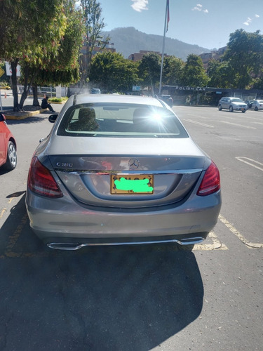 Imagen 6 de 6 de Mercedez Benz - Modelo 2016