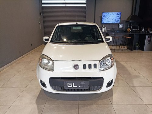 Fiat Uno Uno Attractive 1.4 8V (Flex) 4p