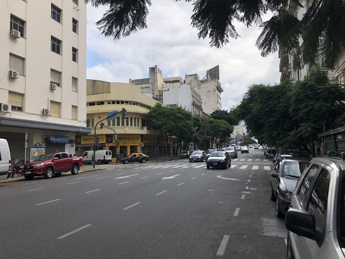 Imagen 2 de 2 de Local - Monserrat