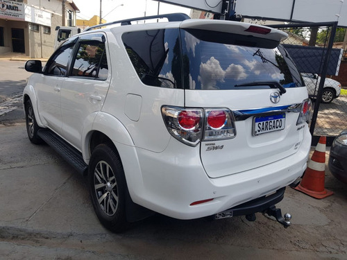 Toyota Hilux SW4 3.0 16V 4P SRV 4X4 TURBO DIESEL AUTOMÁTICO