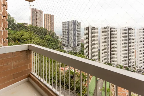 Apartamento En Venta En El Poblado. Cod V23612