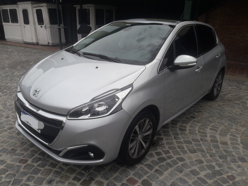 Peugeot 208 1.6 Feline 2017