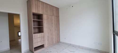 Casa En Venta, Ubicada En Colonial, Tijuana