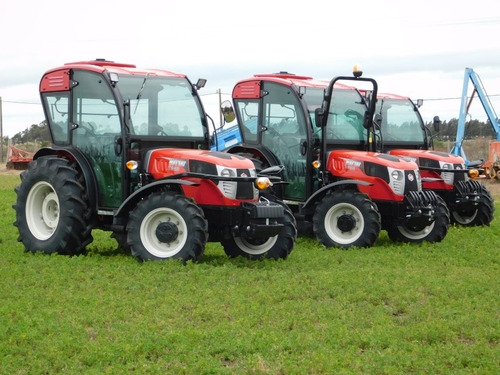 Tractor Hattat Valtra B 3080 4x4.