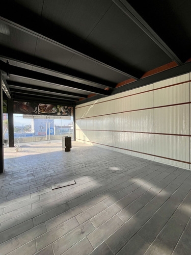 Local Comercial En Renta En 2do Nivel - Plaza Vía Lomas
