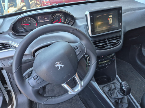 Peugeot 2008 1.6 Feline