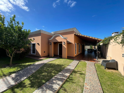 Casa 3 Ambientes En Venta - Pueblo Nuevo - Luján