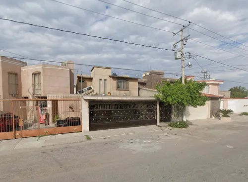 Casa En Remate Blvd.san Isidro Leal Loas Alamos, Gomez Palacios. Sh05