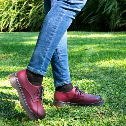 Zapatos Abotinados De Mujer Cuero Veggie Rojo Base Simple