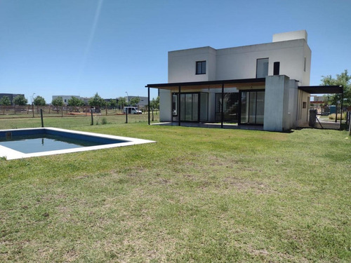 Imagen 4 de 20 de Casa - Araucarias