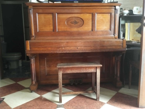 Piano Antiguo F.l Neumann Hamburg