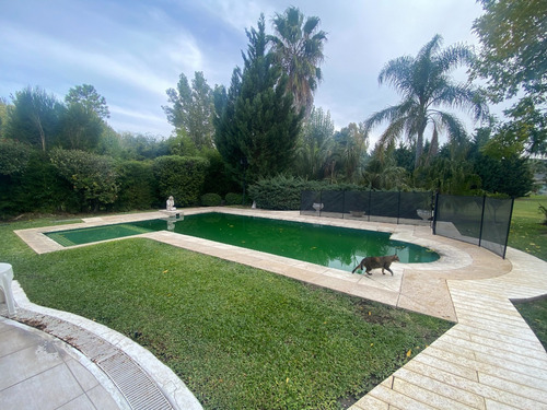 Imagen 15 de 15 de Venta De Casa Con Detalles De Categoria, En Saint Thomas Sur
