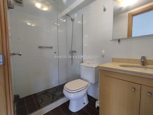 Apartamento En Venta De 3 Dormitorios En Torres Barcelona, Punta Del Este.