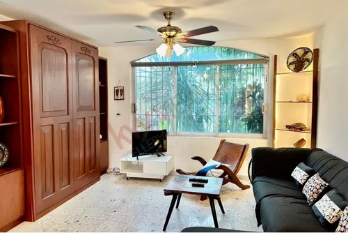 Precio Reducido Casa Con 2 Terrazas En La Azotea Y Un Patio