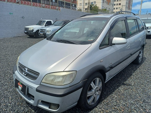 Chevrolet Zafira Prata 2005