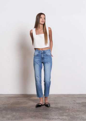 Pantalón Mom Fit De Jean Rígido Tiro Medio - Calvin