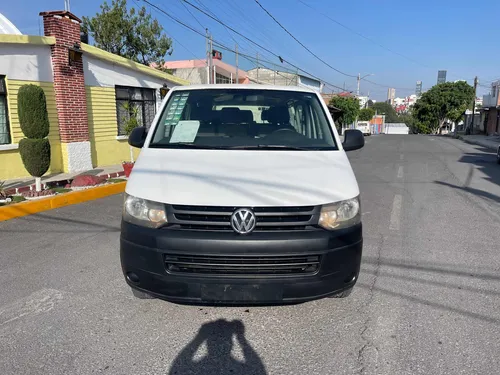 Volkswagen Transporter 2.0 10pas Aa Mt