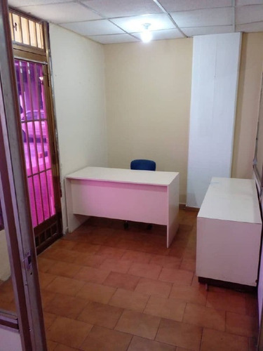 Imagen 3 de 13 de En Venta/alquiler Local Comercial Ubicado En El Centro Comercial 5 De Julio Ve03-583pj-csol