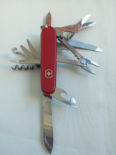 Navaja Victorinox Officer Handyman 24 Funciones