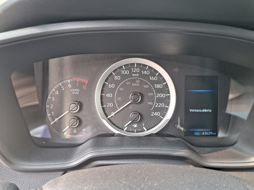 Toyota Corolla 1.8 Base Cvt