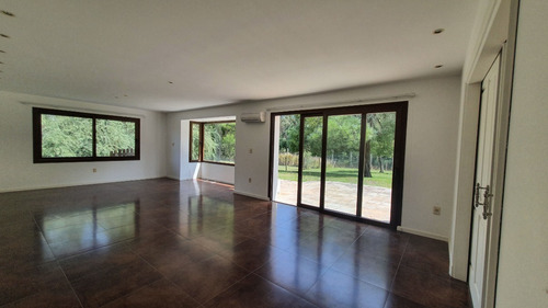 Imagen 6 de 30 de Venta Excelente Casa En Cumbres De Carrasco