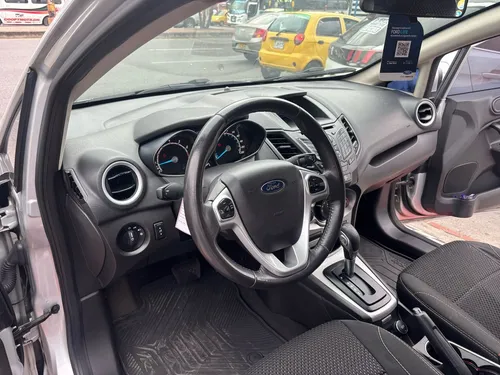 Ford Fiesta 1.6 Hatchback Se