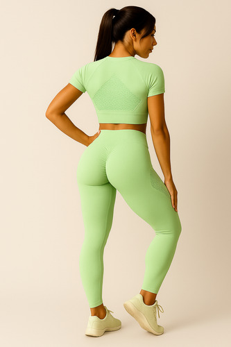 Conjunto Deportivo Mujer Irun Calza Push Up Frunce + Remera