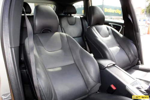 Volvo XC60 2.0 T5 Momentum